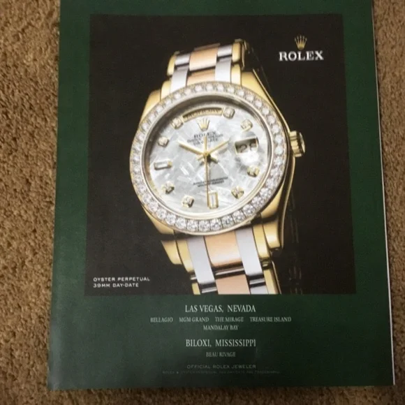 Tiger Woods (Cover of MGM Magazine) NICE!! - Picture 4 of 4